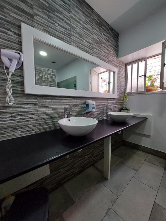 Aloha Hostel Портіман Екстер'єр фото